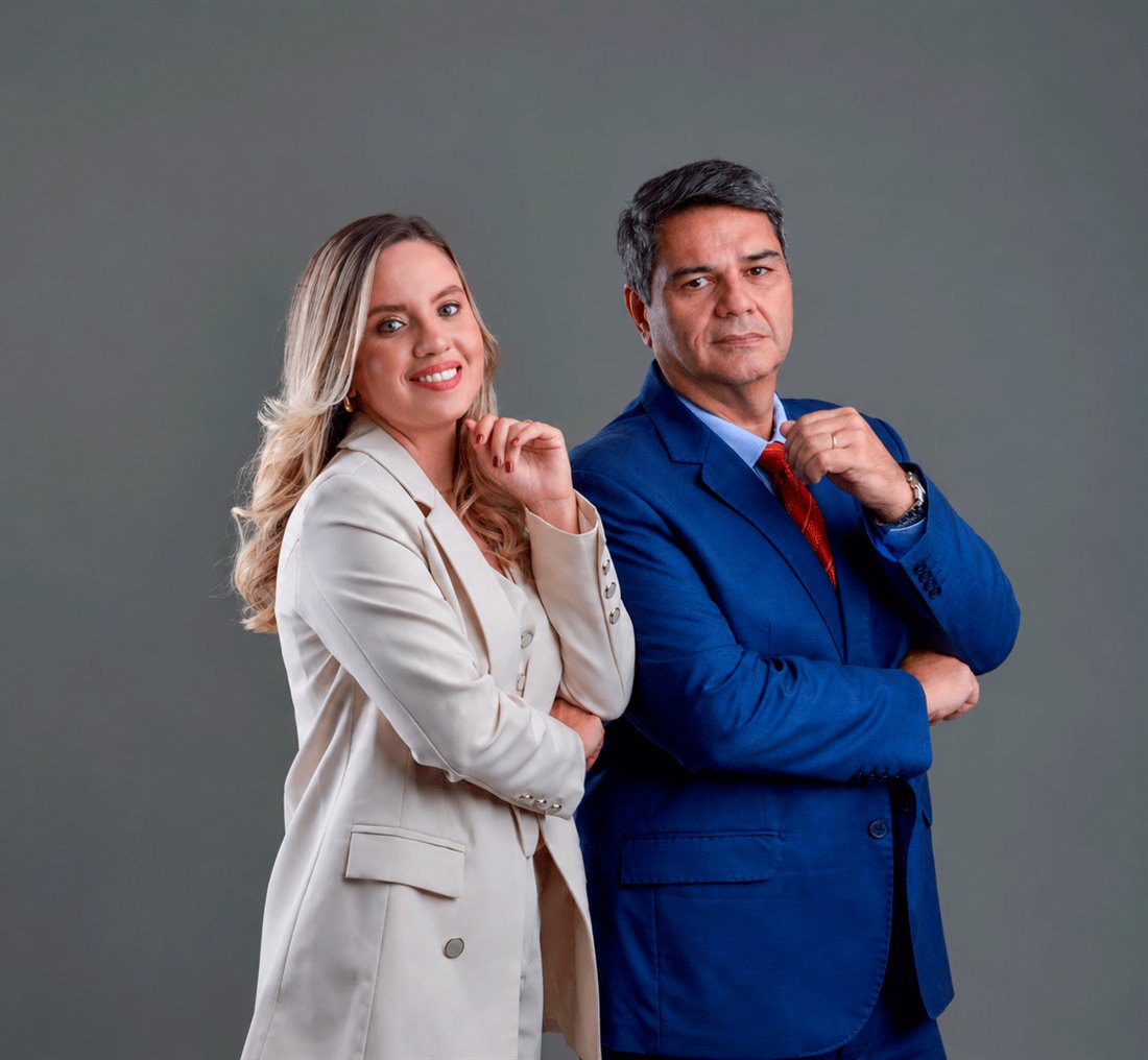 Os advogados Carlos e Juliana, da Roberts Advocacia e Consultoria Jurídica